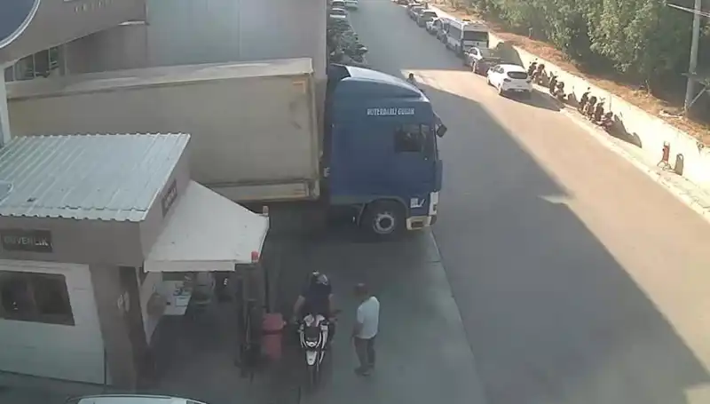 Milyonlarca Liralık Ürüne El Koyuldu! Nakliye Şebekesi Operasyona Neden Oldu