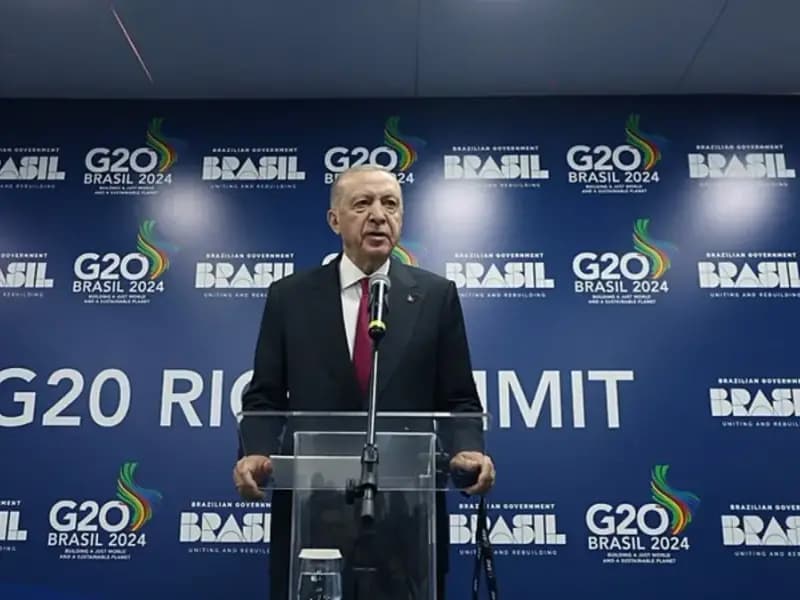 Son Dakika: Cumhurbaşkanı Erdoğan'dan ABD-Rusya Gerilimi Hakkında Kritik Uyarı: "Büyük Bir Savaşın Eşiğindeyiz"