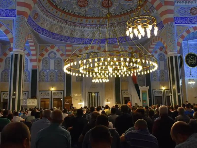 Regaib Kandili Coşkusu