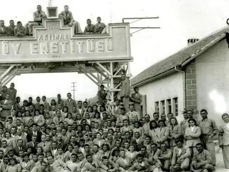 17 Nisan: Köy Enstitüleri’nin Kuruluş Yıl Dönümü ve Önemi