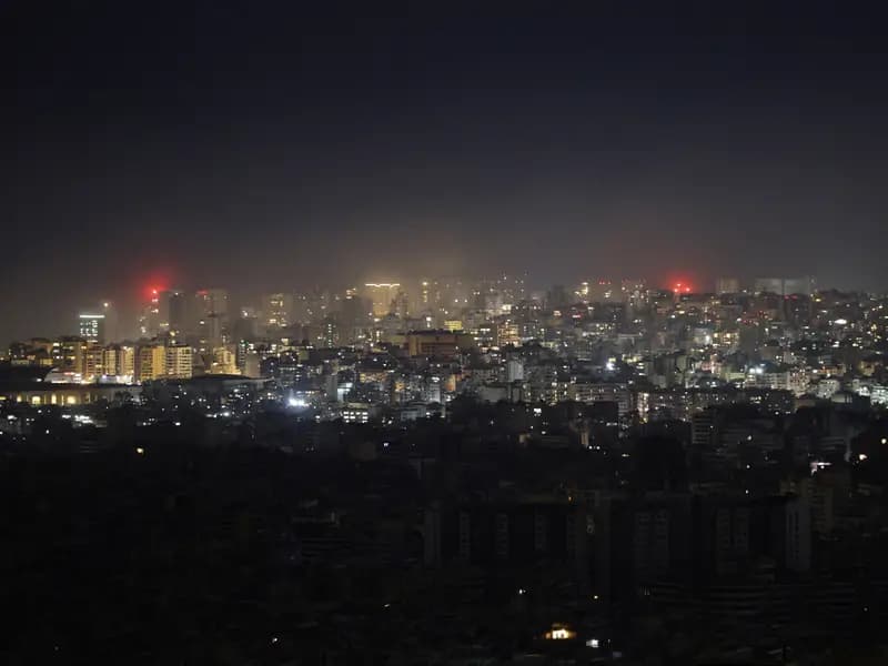 İsrail'in Beyrut'taki Bombardımanı: Ölü Sayısı 850'yi Geçti