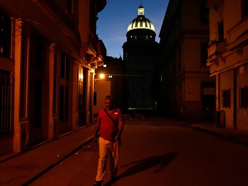 Küba'nın Yalnızlığı Derinleşiyor: Enerji Krizi ve İzolasyon