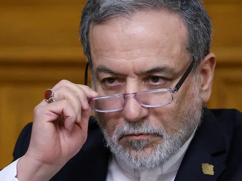 İran'dan Hürmüz Boğazı Açıklaması: Yeni Protokol Gerekiyor