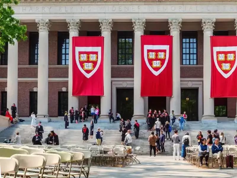 Harvard Üniversitesi’ne Devlet Desteği Kesildi: Trump’a Karşı İlginç Gelişmeler
