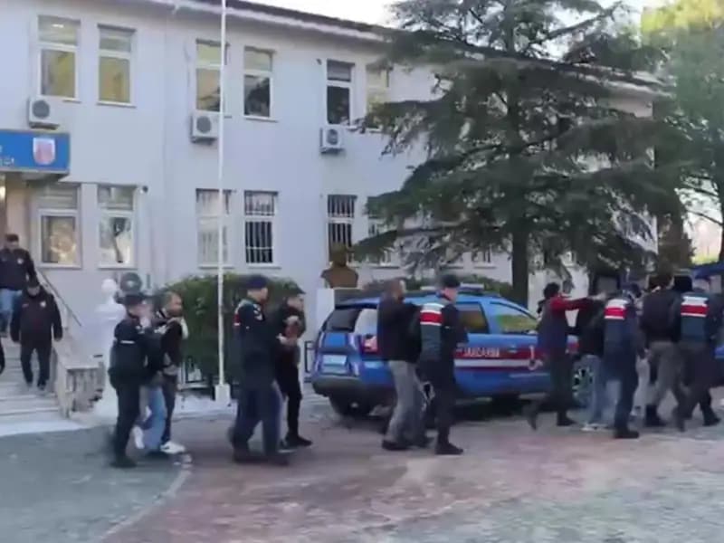 Organize suç örgütlerine hücre operasyonu: 24 tutuklama gerçekleşti.