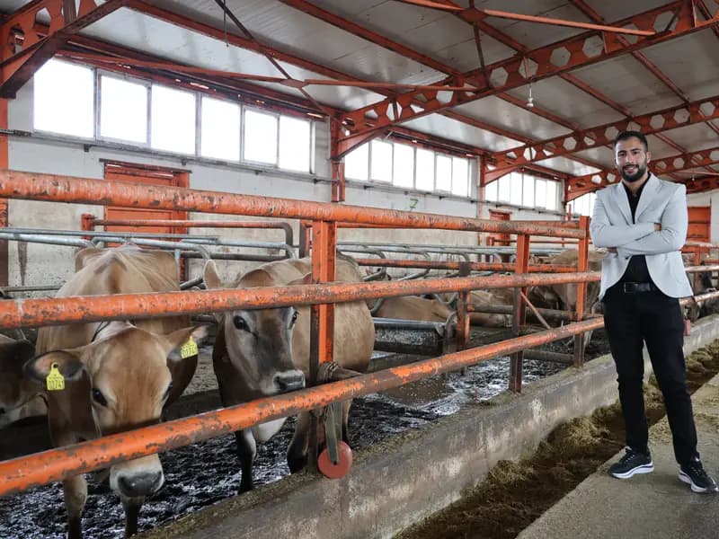 Üniversiteyi Terk Eden Genç, Çiftçilikle Yeni Bir Hayat Kurdu