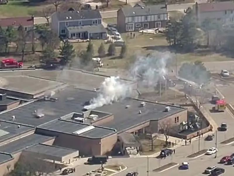 Michigan'da Sinagoga Saldırı: Şüpheli Aracıyla Çarptı ve Ateş Açtı