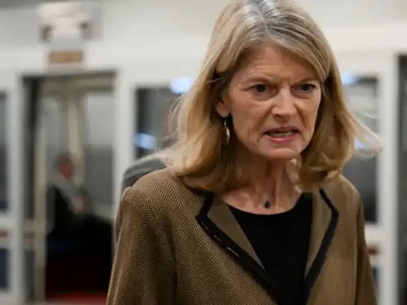 Cumhuriyetçi Senatör Trump’ın Güçlü Etkisine Dikkat Çekti: “Hepimiz Korkuyoruz”