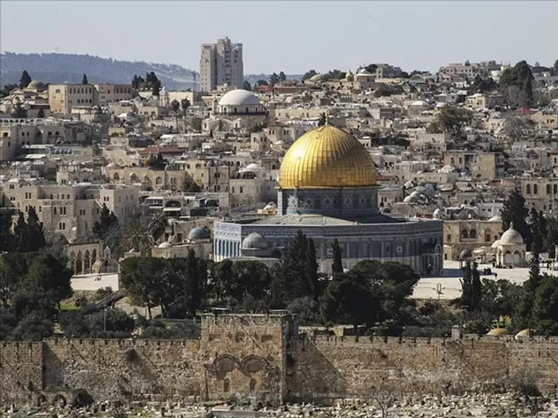 Kudüs'teki İbadet Kısıtlamalarına 7 Ülkeden Ortak Tepki