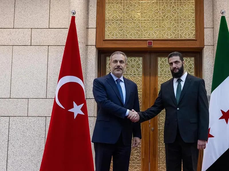 Bakan Fidan, Suriyedeki Ahmed eşŞara ile görüştü