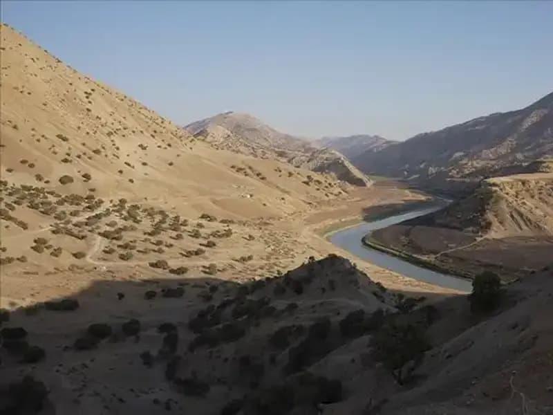 Tahran'da Su Krizi: Tüketimde Acilen Yüzde 20'lik Azalma Gerekiyor