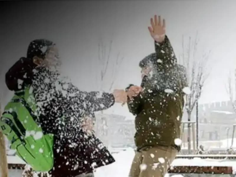 Türkiye'de Okul Tatiliyle İlgili Son Gelişmeler: Kar Yağışı Hangi İllerde Etkili?