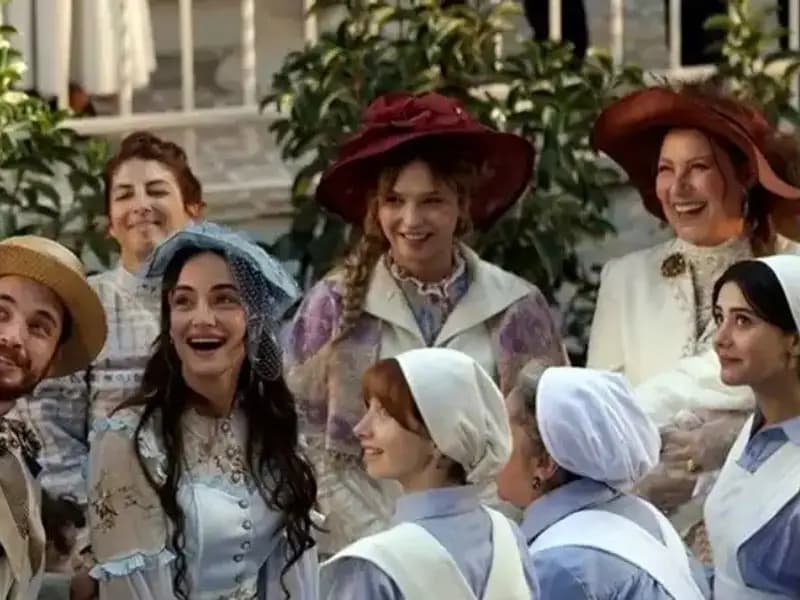 Şakir Paşa Ailesi Dizisinde Yangın Felaketi: Set Çalışanı Hayatını Kaybetti