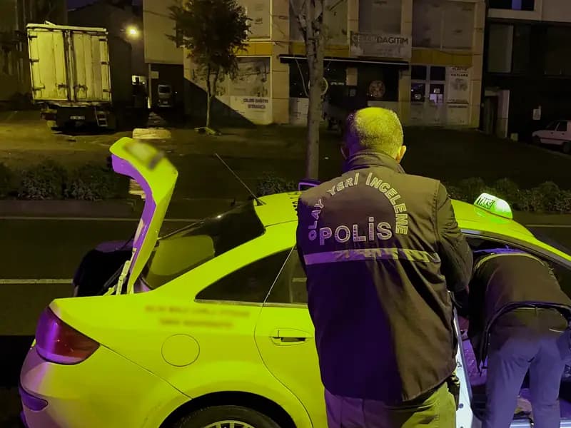 Çorlu'da Taksi Şoförüne Seyir Halindeyken Bıçaklı Saldırı