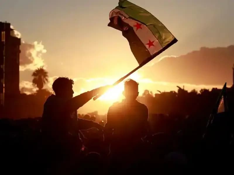 Suriye'de Yeni Bir Dönem: Geçiş Süreci Anayasası İçin Komisyon Kuruldu