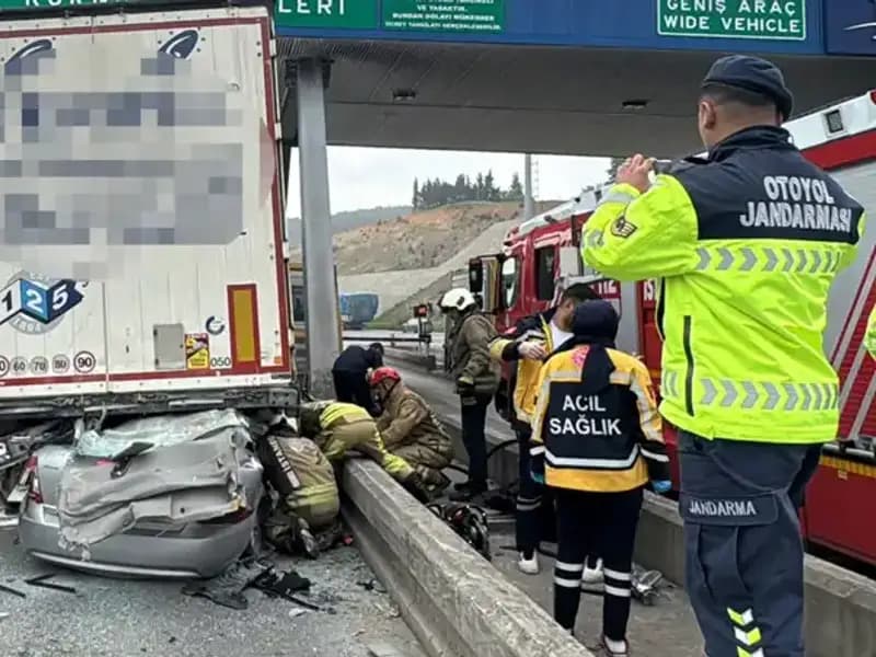 Bayram Tatilinde Yaşanan Trafik Kazalarında 74 Kayıp, Aileler Yasta