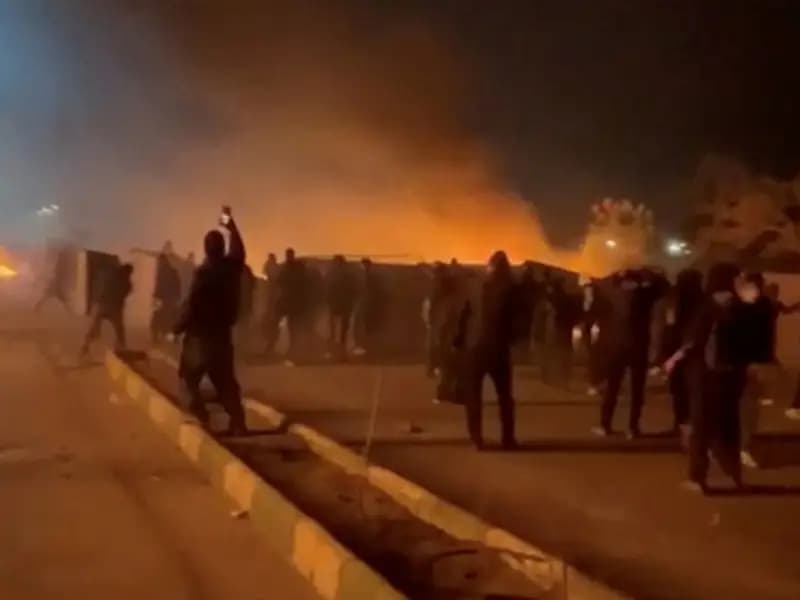 İran'da Gösterilerde İki Güvenlik Görevlisini Öldüren 3 Kişi İdam Edildi