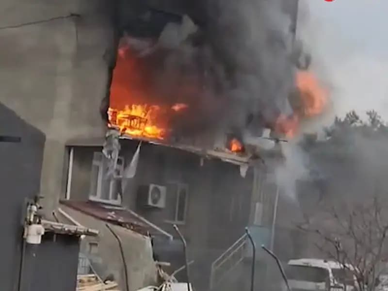 Büyükçekmece'de Yangın Paniği: Ekipler Olay Yerinde