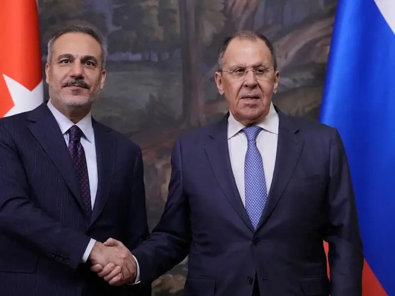 Dışişleri Bakanı Fidan, Lavrov ile Savaş ve Enerji Üzerine Görüştü