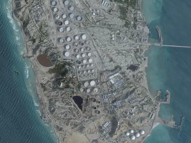 Hark Adası'na Olası Operasyon: ABD'nin Askeri Gücü Yola Çıktı