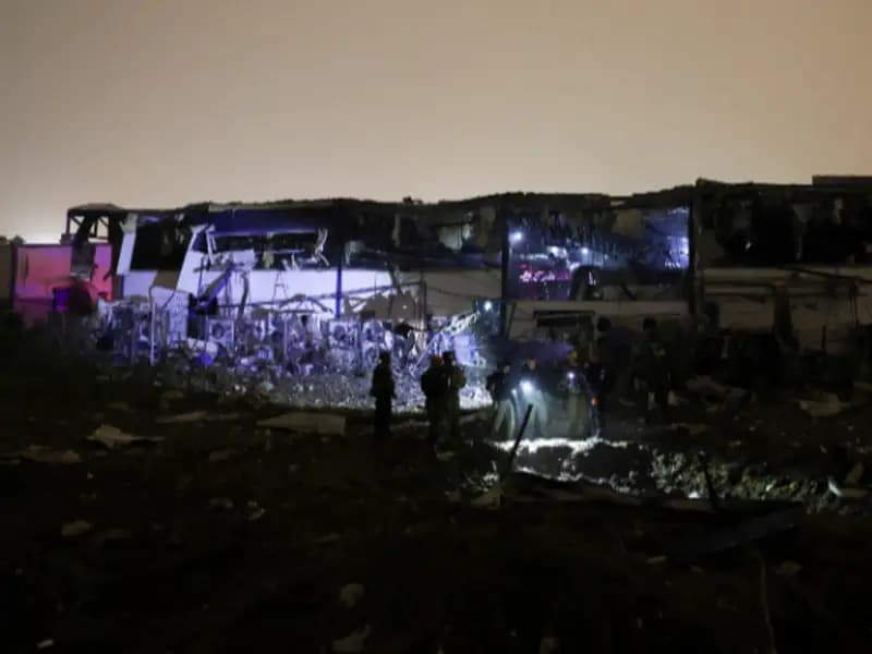 İran Füze Saldırısı: İsrail Sanayi Bölgesinde Yıkım Yarattı