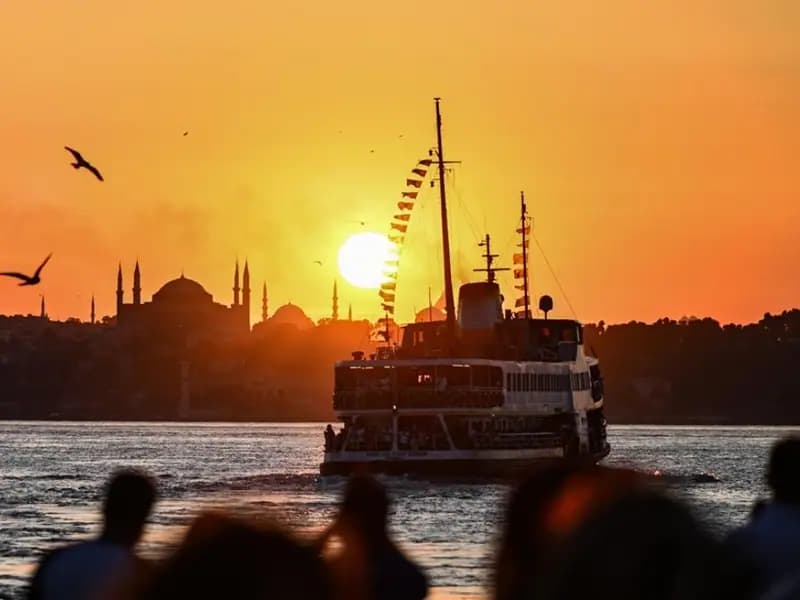 Türkiye Turizm Geliri Rekorunu Yeniledi