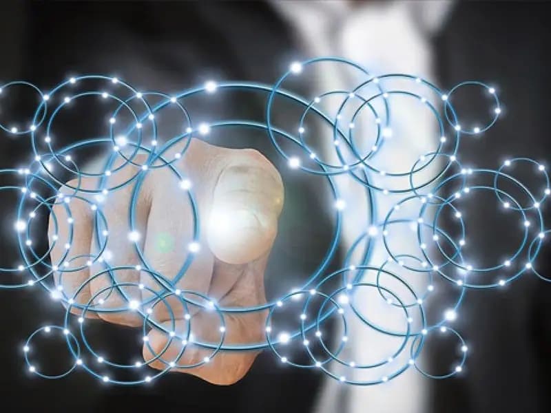 Microsoft 2025'te yapay zeka için 80 milyar dolar harcayacak