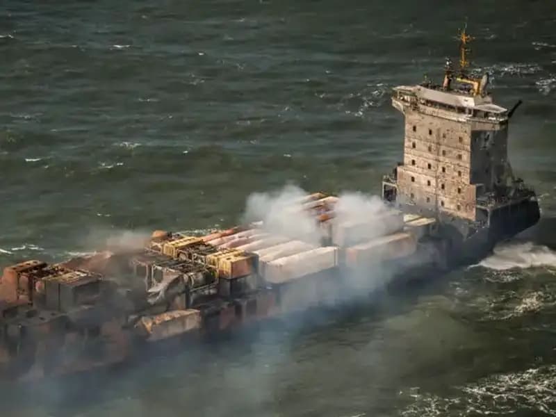 Kuzey Denizi'nde ABD Tankerine Çarpan Gemide 5 Rus Vatandaşı Bulundu