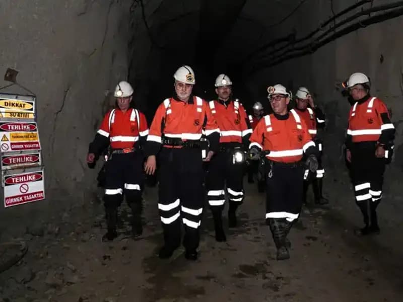 Bakan Işıkhan, Yeni Altın Madenini İncelmek İçin Alana İndi