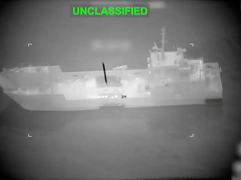 Hürmüz Boğazı'nda Tırmanan Kriz: 16 Tanker Hedef Alındı