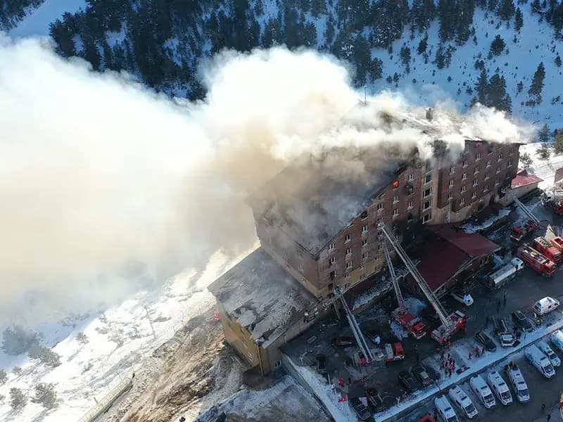 Bolu İl Özel İdaresi Genel Sekreteri ve Yardımcısı Gözaltına Alındı