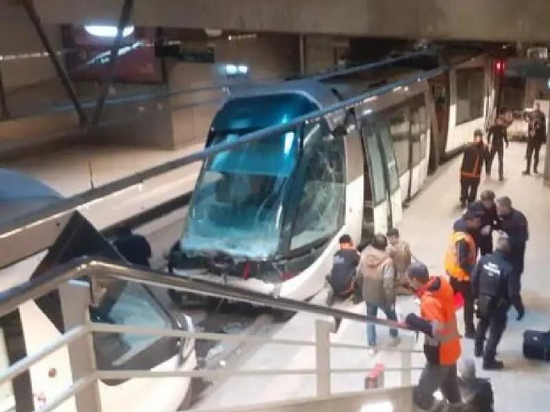 Fransa'da Tramvaylar Çarpıştı, Yaralılar Var