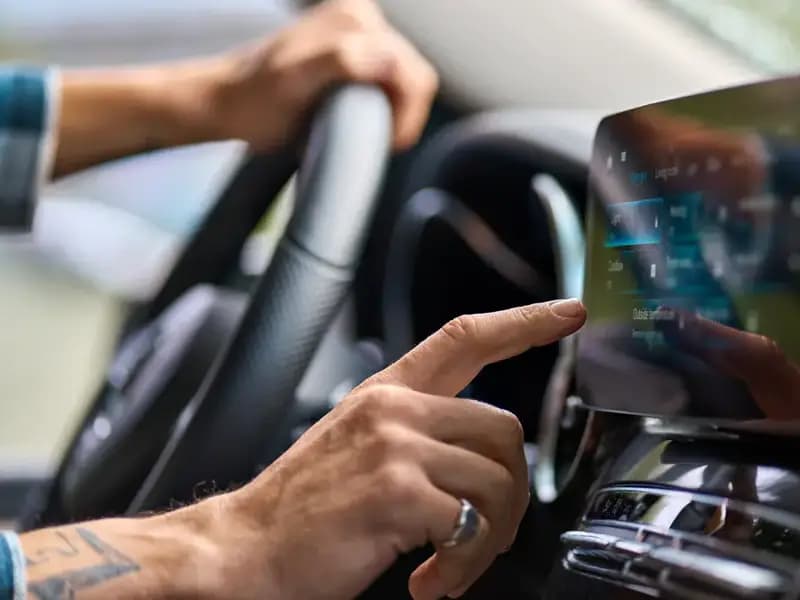 Araçlardaki Multimedya Cihazlarına Yönelik Yeni Düzenleme