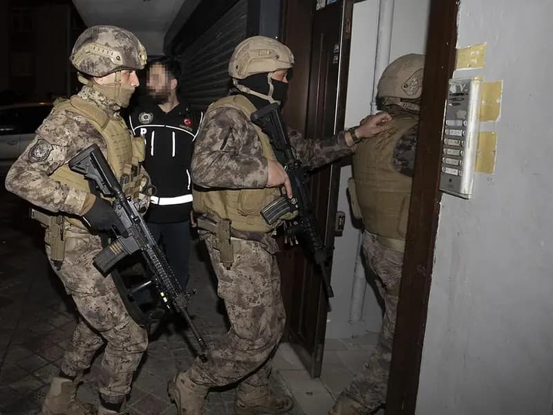Zehir tacirlerine büyük operasyon: 595 kişi gözaltında!