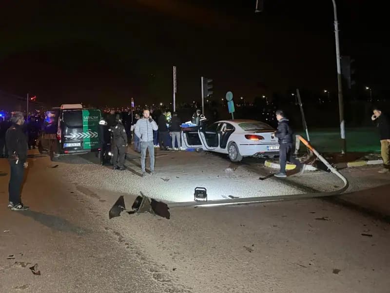 Adana'da Otomobilin Çarptığı Polis Şehit Oldu