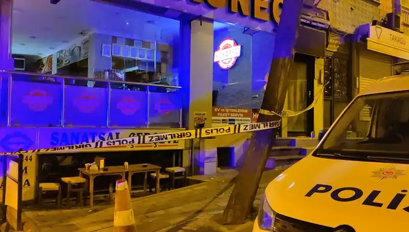 Üsküdar'da Çöp Kavgası: Komşular Arasındaki Tartışma Kan Döktü