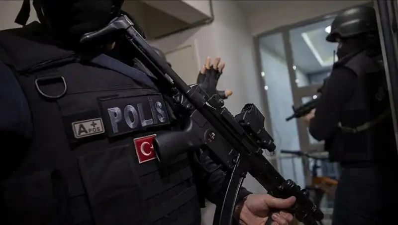 Adana Merkezli Şok Operasyon: 80 Çete Üyesi Yakalandı!