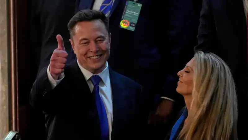 Musk'tan Ukrayna'da Seçim Talebi: "Zelenski Büyük Farkla Kaybedecek"