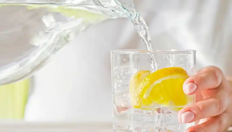 Limonlu Su Tüketmenin 8 Beklenmedik Faydası: Doktorun Açıklamaları