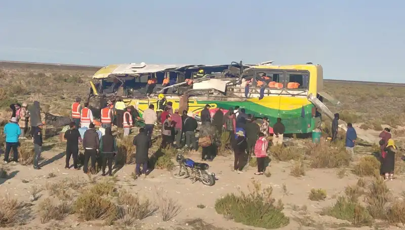 Bolivya'da Feci Otobüs Kazasında 37 Can Gitti, 39 Yaralı