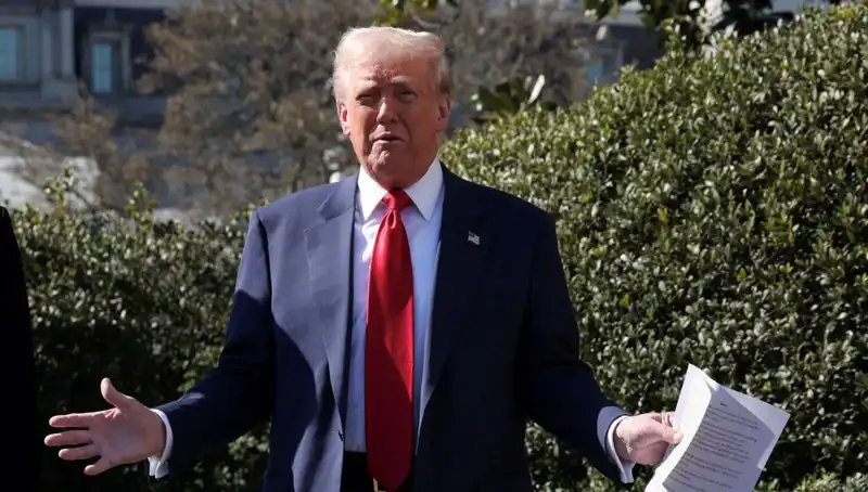 Trump'tan Yeni Seyahat Yasağı Önerisi: Hangi Ülkeler Taslakta?