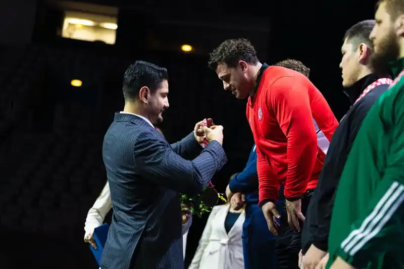 Rıza Kayaalp, Dünya Şampiyonasından Altın Madalya ile Döndü!