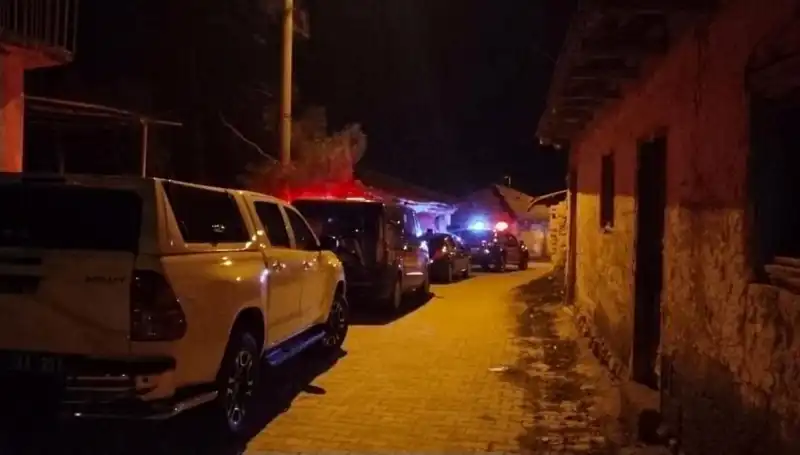 Oğul Tarafından Öldürülen Adamın Son Yolculuğu: Sarsıcı Bir Veda