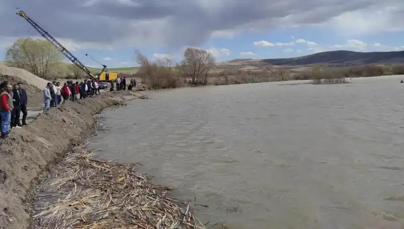 17 Yaşındaki Mehmet’in Kayıp Hikayesi: Kızılırmak Nehri’nde Neler Oldu?