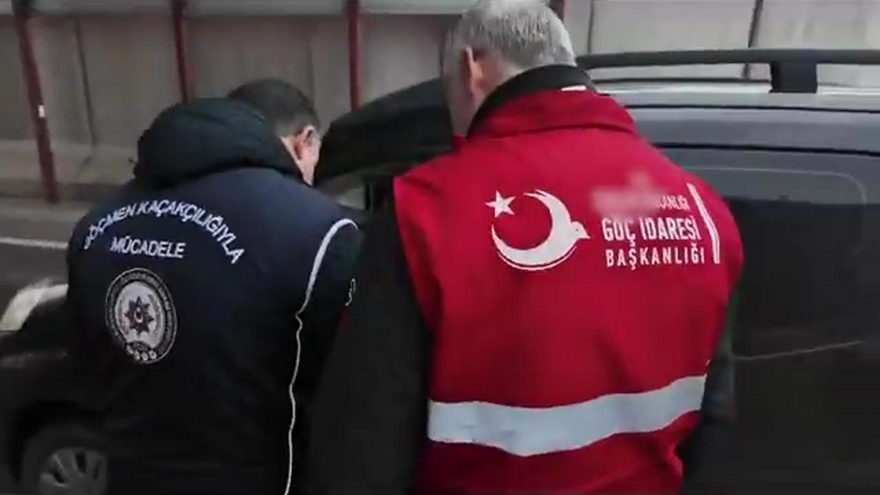 Bakan Yerlikaya, 31 göçmen kaçakçısı ve 981 düzensiz göçmen yakalandı