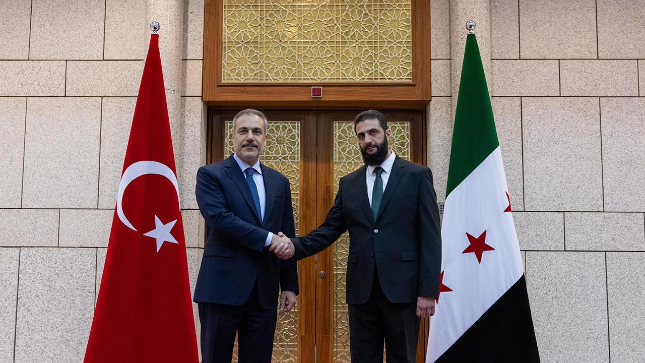Bakan Fidan, Suriyedeki Ahmed eşŞara ile görüştü