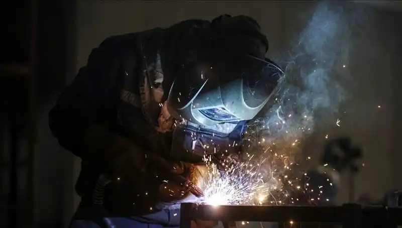 Kamu İşçilerine Beklenen Zam Oranı Açıklandı: 2024'te Neler Olacak?