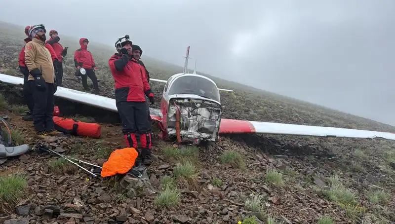 Türk Pilotun Uçak Kazasında Hayatını Kaybetti, Yolcu Kurtuldu