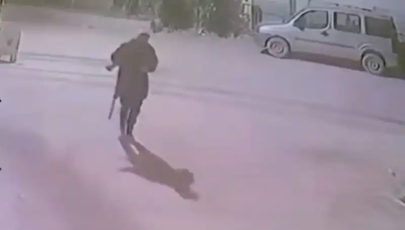 Mertcan Cinayetinde Şok Detay: Zanlı Av Tüfeği ile Kameralara Yakalıldı!