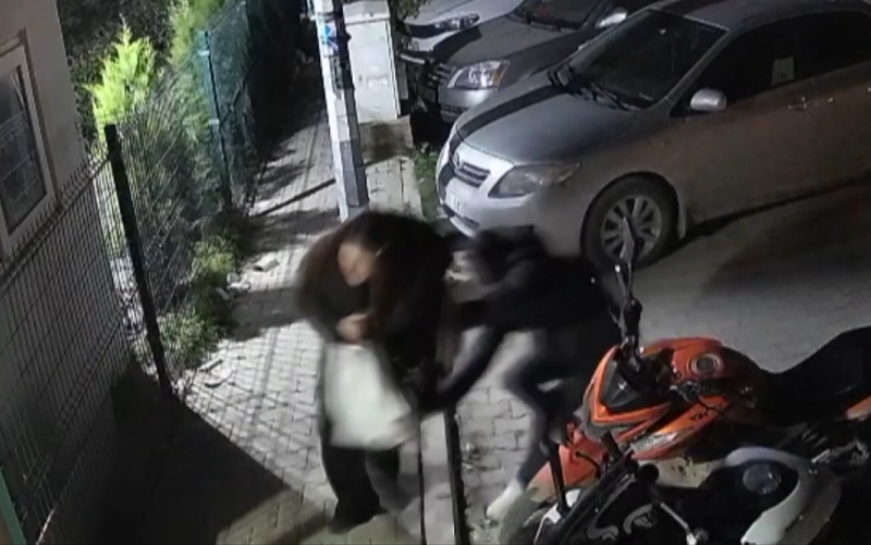 İzmir'de Saplantılı Eski Sevginin Korkunç Sonucu: Genç Kadının Hayat Mücadelesi Bitti